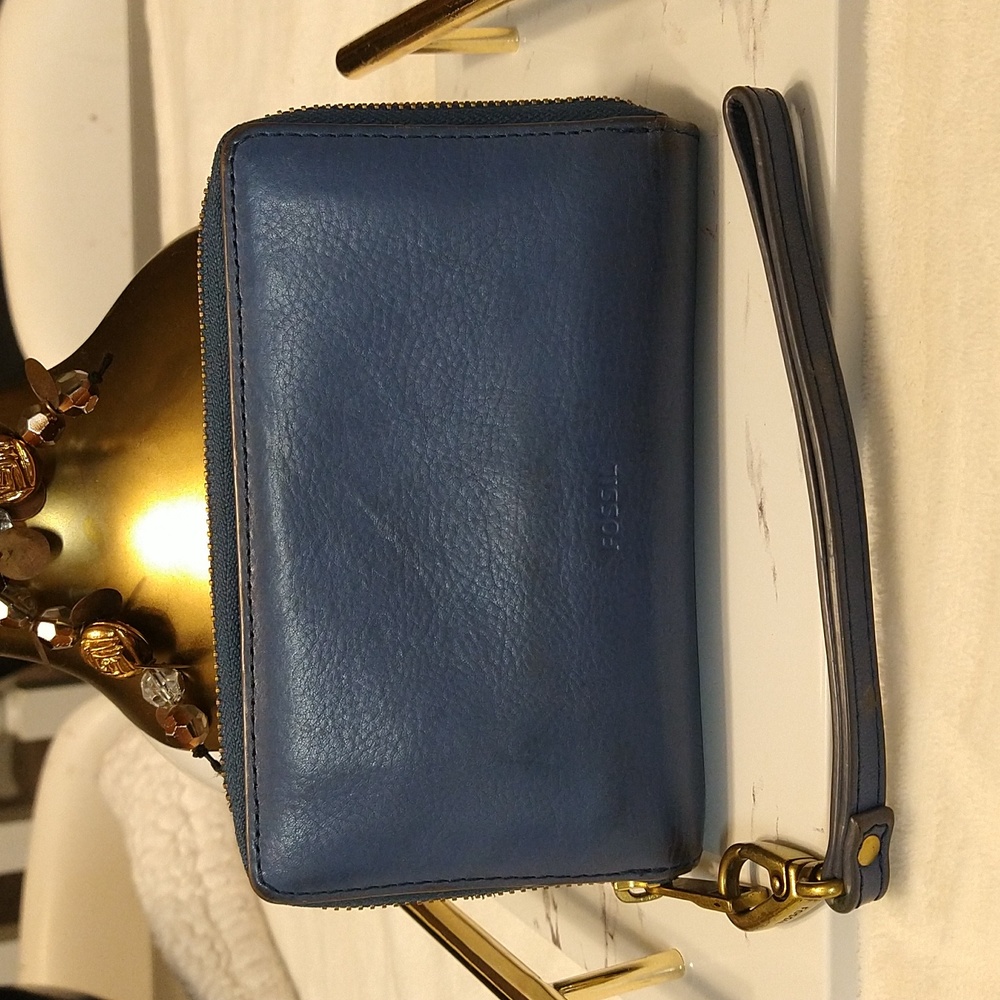 Fossil Wristlet